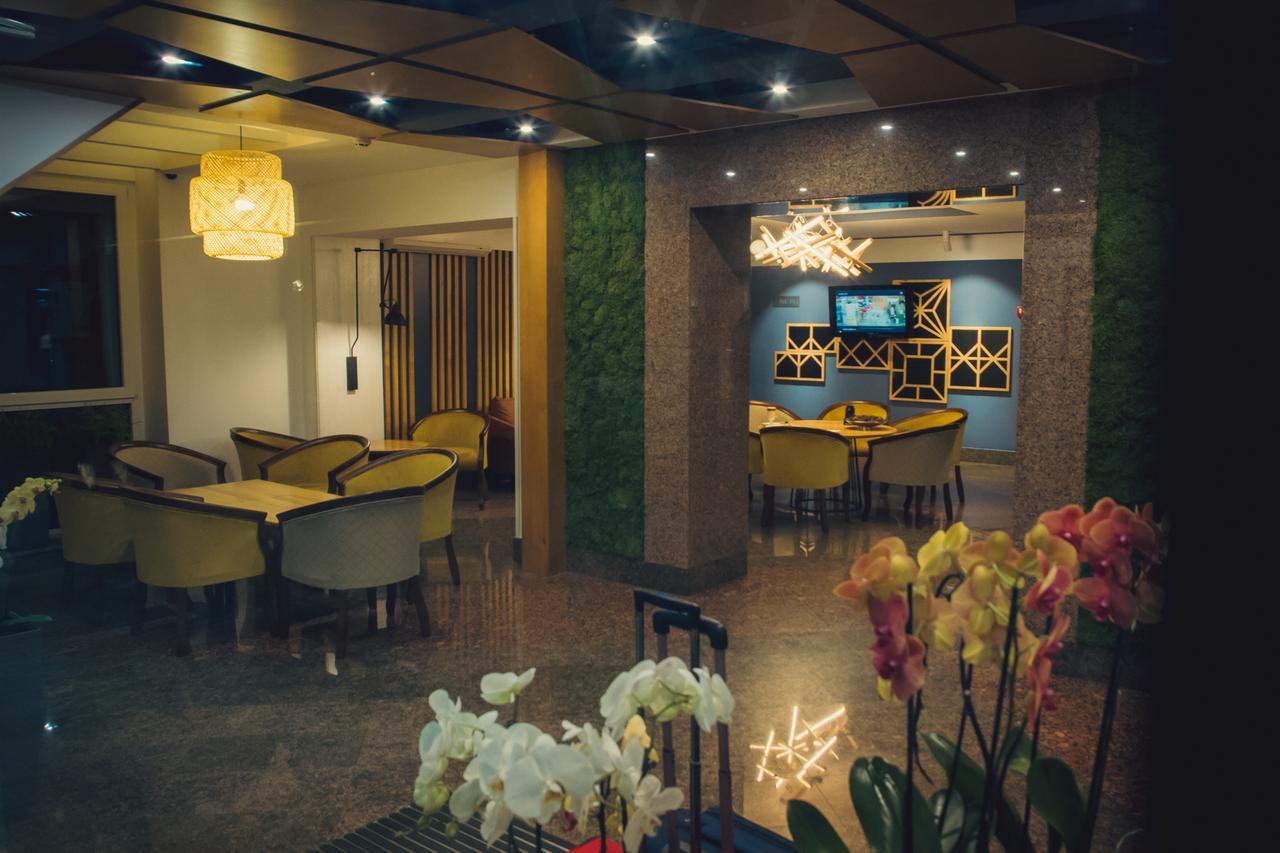 Ukraina Hotel Cherkasy Exterior photo
